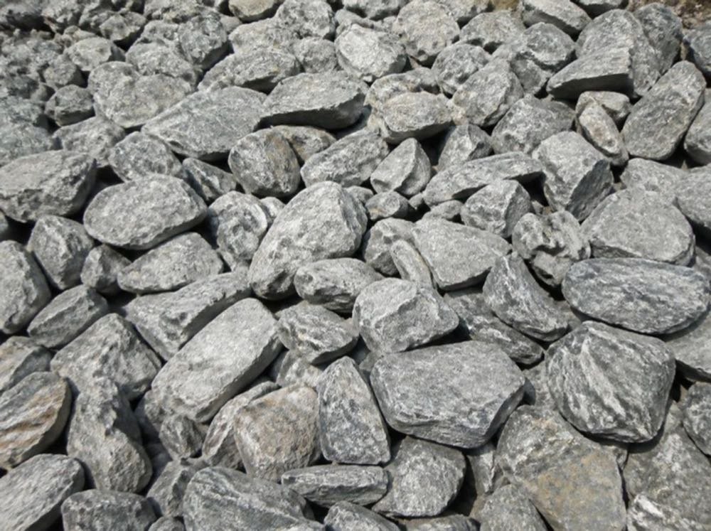 Kapchi broken stone 40mm and 60mm for soling and base work
